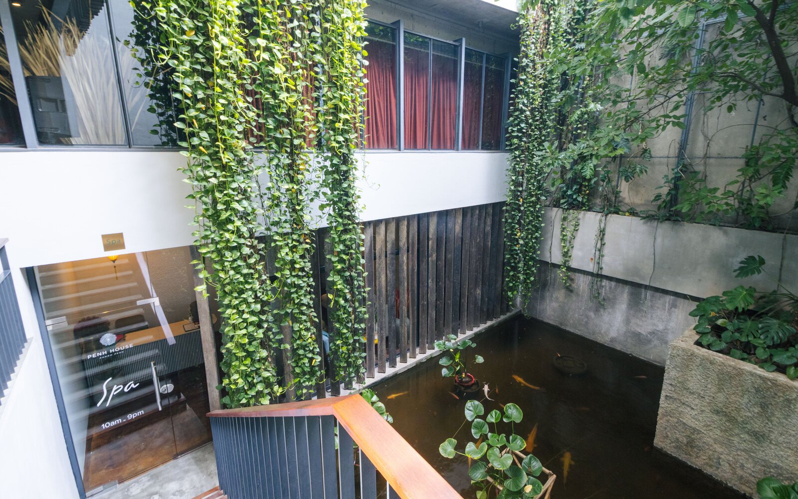 PH Spa entrance 20250911 8